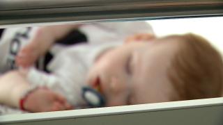 Testele genetice care ar putea salva o viaţă de chin. Copiii care suferă de amiotrofie spinală ar putea fi diagnosticaţi încă de la naştere