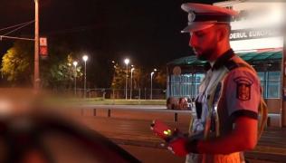 Un bărbat de 41 de ani, la plimbare cu mai multe sortimente de droguri în maşină