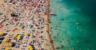 Vacanțe cu "cazarea la schimb". Cum funcționează sistemul la care apelează tot mai mulți români