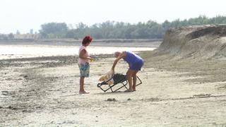 Lacul care ascundea o comoară a secat: “În 1995 am avut o problemă, era să mă operez. Un medic mi l-a indicat”