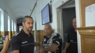 Bărbatul din Cluj care şi-a ucis mama şi bunica trebuia să fie în închisoare. Primise condamnare cu executare, dar umbla liber pe străzi