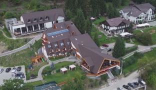 Bucovina şi Maramureş, locaţiile preferate de români pentru sărbătorile de iarnă. 4 nopți de cazare pot ajunge la 4.000 de lei. Multe pensiuni, rezervate 100%