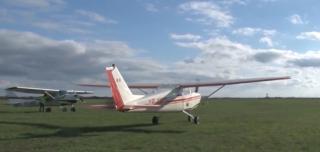 Flight Festival, la Timişoara. Adulţii s-au bucurat de scurte plimbări cu avionul, iar copiii au luat parte la atelierele de robotică sau desen