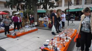 "Comori" vândute la Târgul de Purici din Bistriţa, pentru doar câţiva lei. "Veniturile sunt peste aşteptări"