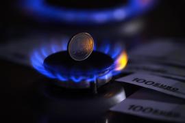 Elvețienii, sfătuiți să facă duș în doi, din cauza crizei energetice. În Italia se încearcă fierberea pastelor fără foc