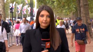 Corespondenţă Observator din Londra. Milioane de oameni asteptaţi la Palatul Buckingham. Se va sta şi peste 30 de ore la coadă