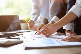 Soluții de criză. Tot mai mulți români vor să se întoarcă la birou pentru a-și reduce facturile pe timp de iarnă