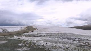 Imagini cu ninsorile de la munte, în septembrie. Pe Transalpina s-a depus deja stratul de zăpadă