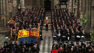 Ştefan Maxim, român stabilit în Londra, despre cum se raportează românii la funeraliile Reginei Elisabeta a II-a: "Sunt împărţiti în două"