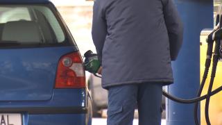Compensarea de 50 de bani pentru benzină și motorină, în vigoare pentru încă 3 luni. Care este impactul bugetar