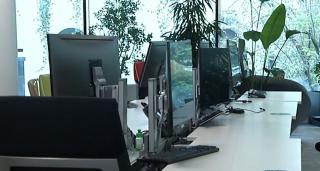 Noi modificări la Codul Muncii: Mai multe zile de concediu şi beneficii pentru bugetari. "Dacă au o portiţă să profite de anumite avantaje, o vor face"