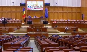 Demnitarii şi-au votat majorări salariale, pe repede-înainte: "Să fim bogaţi şi cinstiţi şi ţara o va duce mai bine"