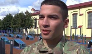 Doi tineri au escaladat cele mai înalte 14 vârfuri din ţară în doar 69 de ore. Unul dintre ei, student al Academiei Forţelor Terestre