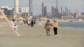 Aceeaşi cameră de hotel, 700 de lei în plin sezon, 170 de lei acum. Temperaturi de peste 20 de grade pe litoral