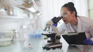 Un virus banal, tratament revoluţionar în lupta împotriva cancerului. Un pacient s-a vindecat, iar la mulţi alţii tumorile s-au micşorat