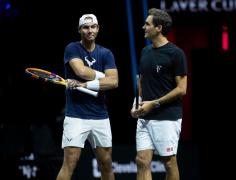 Roger Federer se retrage. "Domnul Tenis" dispută ultimul meci al carierei: va evolua la dublu, la Laver Cup, alături de prietenul şi rivalul său Rafael Nadal