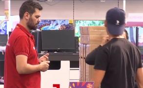 Românii au ajuns să cumpere orice în rate. Vânzările au crescut cu aproape 40% pentru unii retaileri. "Sunt o baghetă magică"