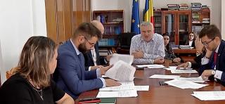 Program de parlamentar: după două luni de vacanţă, aleşii mai vin în plen doar o zi pe săptămână