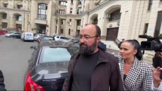 Telefonul preotului Visarion Alexa, expertizat de procurori. Sunt verificate mesajele pe care acesta le-a trimis victimelor sale