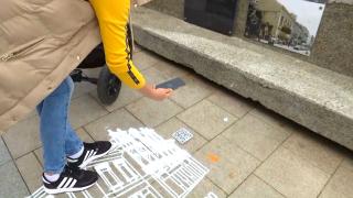 Cinci străzi din România îşi "spun" singure povestea. Trecătorii trebuie doar să scaneze codul QR de pe ele