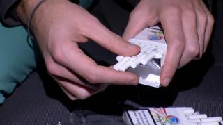 Îi educăm prin amenzi. Minorii care vor fi prinşi că fumează pe stradă ar putea fi amendaţi