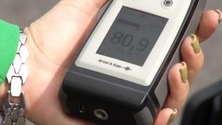 Amenzi de 5.000 de lei pentru cei care conduc noaptea mașini și motociclete mai zgomotoase de 95 de decibeli