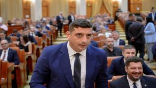 George Simion, audiat la poliție. Președintele AUR ar fi condus cu permisul suspendat