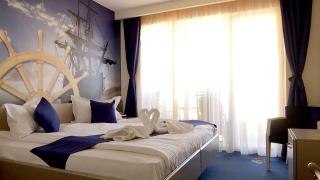 Hotelierii au pregătit deja ofertele pentru următorul sezon estival. Turiştii care achită vacanţele de acum nu îşi mai pot recupera banii dacă anulează