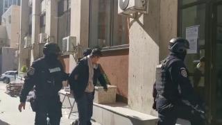 Zeci de suporteri aduși în cătușe la audieri, după răfuiala de la meciul FCSB - Viking