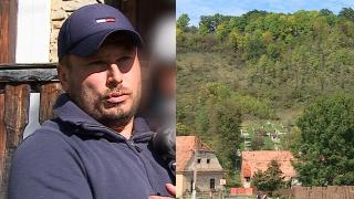 Isprava unui consilier local din Mureș care s-a ales cu dosar penal. Bărbatul s-a filmat plimbând un urs mort în furca unui utilaj agricol, pe stradă