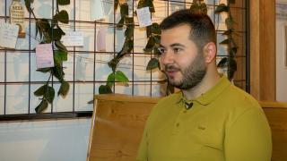 Afacerea deschisă acum 3 ani de Flavian şi soţia lui încă mai rezistă scumpirilor, cu preţul profitului tot mai mic. "Lumea nu mai are bani"