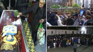 "Opriţi-vă! Vreţi să murim? Nu mai împingeţi!" Pelerinajul de la Iași a început cu un asalt la racla Sfintei Parascheva