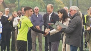 50 de metri dintr-o stradă din Cluj au fost asfaltaţi în timp record. Cine urma sa meargă cu maşina prin zonă