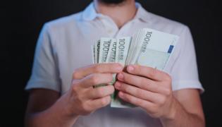 Topul românilor care nu și-au putut justifica averile. Un sucevean a "uitat" să declare 3,6 milioane de lei