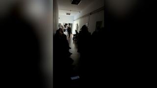Pacienţii reclamă că au fost ţinuţi în întuneric şi frig, la Maternitatea Polizu, după ce a picat curentul
