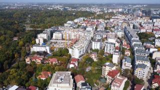 "Cartierul milionarilor" din România, în care e 5.000 de euro mp, are o mare problemă: "Doar în mașină supraviețuiești"