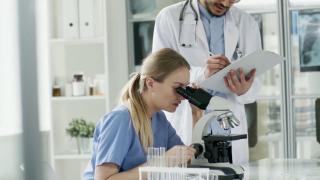 Testul Papanicolau ar putea depista încă trei tipuri de cancer, pe lângă cel de col uterin