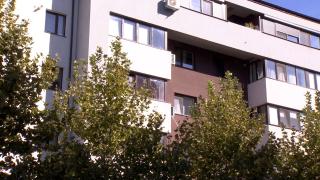 ''Ceva urât, trebuie să închizi geamul.'' Locuitorii din Popești-Leordeni, sufocaţi de mirosurile insuportabile. Explicaţia Gărzii de Mediu