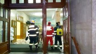 Alerta de la biserica din Timişoara ar fi fost provocată de un enoriaş care s-a parfumat excesiv. Fusese activat inclusiv planul roşu