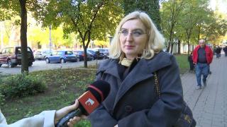 A făcut un credit de 20.000 de euro pe 25 de ani, în moneda europeană. Cât plătește în plus acum, după explozia dobânzilor