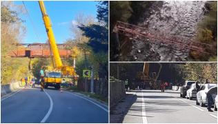 Pasarelă şubredă, pericol pentru șoferi în Defileul Jiului. Construcţia veche și ruginită, care risca să cadă în orice moment pe şosea, a fost demolată
