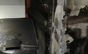 Incendiu într-un bloc din Galaţi pornit de la o maşină de spălat: Locatarii au ieşit speriaţi în stradă