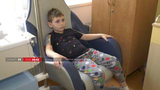 Vreau să ajut: David trăieşte de 10 ani doar cu fructe şi legume, dar visează să guste dintr-un pui la rotisor. Singura lui speranţă: un transplant hepatic în Italia 