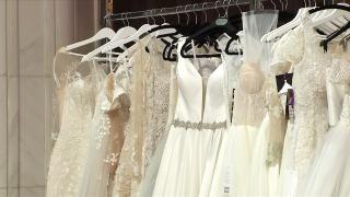 Rochii de mireasă de la 100 de lei, la cel mai mare târg de nunți. Ce oferte sunt de Black Friday