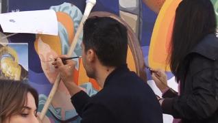 Elevii Liceului de Artă din Piteşti au transformat pereţii unui spital din oraş într-o lume de basm. Ce spune coordonatorul proiectului