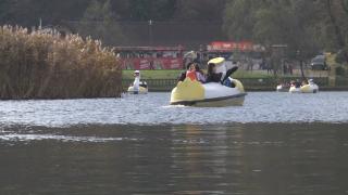 Lacul Noua, atracţia judeţului Braşov. Ce activități pot face turiștii