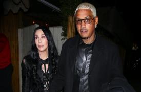 Cher vorbeşte în premieră despre noul ei iubit, cu 40 de ani mai tânăr. "Dragostea nu ştie matematică"