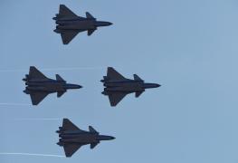 Misterioasele avioane invizibile ale Chinei. Patru avioane ultra-moderne, prezentate într-un show aviatic