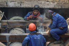 "Ne spălăm la lighean". Capitala se întoarce în anii '80. Spitale și mii de blocuri nu au apă caldă și căldură, în pragul iernii