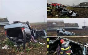 Doi tineri găsiţi morţi, la câteva ore după ce au avut un accident rutier în Neamţ. Bărbaţii au rămas captivi în autoturismul răsturnat o noapte întreagă